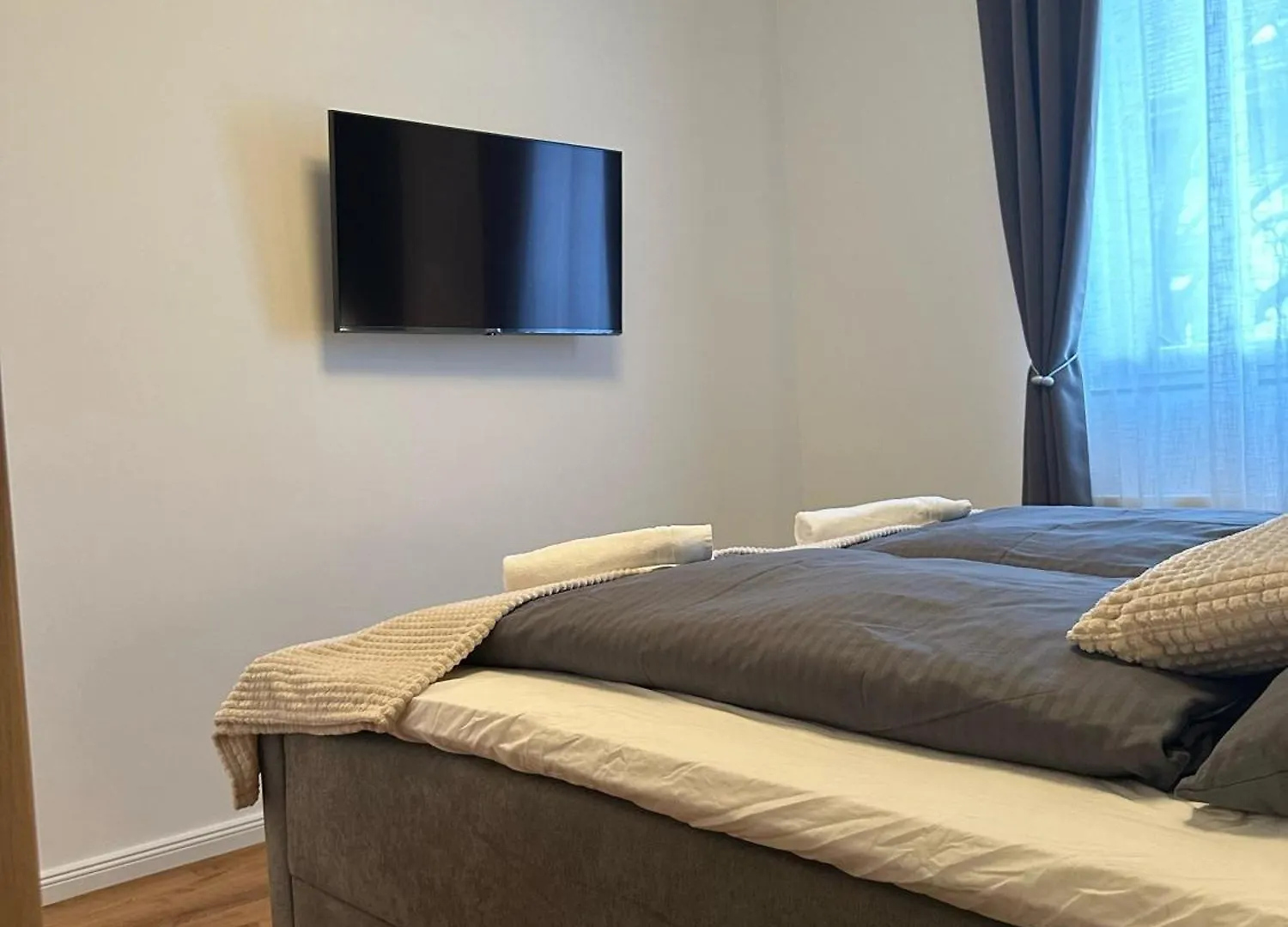 וינה Sweet 1Br & 1Lr Stylish Apartment, Around Donaustadt דירה