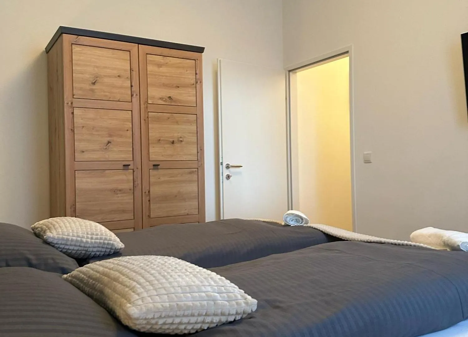 וינה Sweet 1Br & 1Lr Stylish Apartment, Around Donaustadt דירה