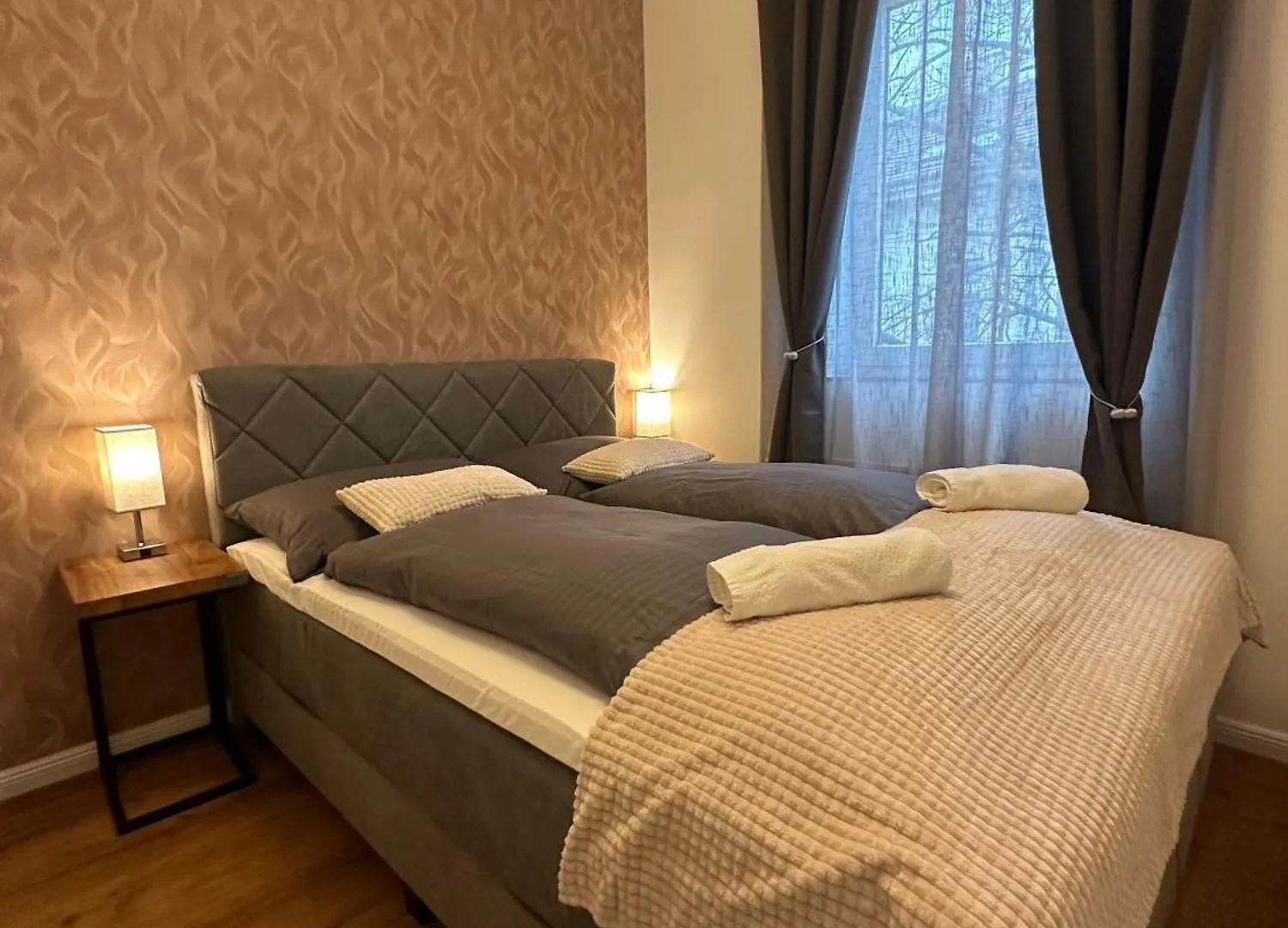 דירה וינה Sweet 1Br & 1Lr Stylish Apartment, Around Donaustadt