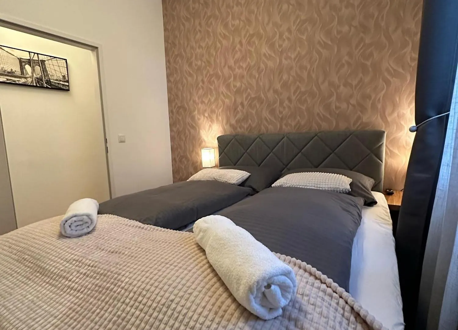 Sweet 1Br & 1Lr Stylish Apartment, Around Donaustadt Vienna Austria